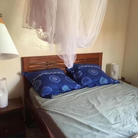 Ngaparou Belle Villa Proche Bord De Mer מראה חיצוני תמונה